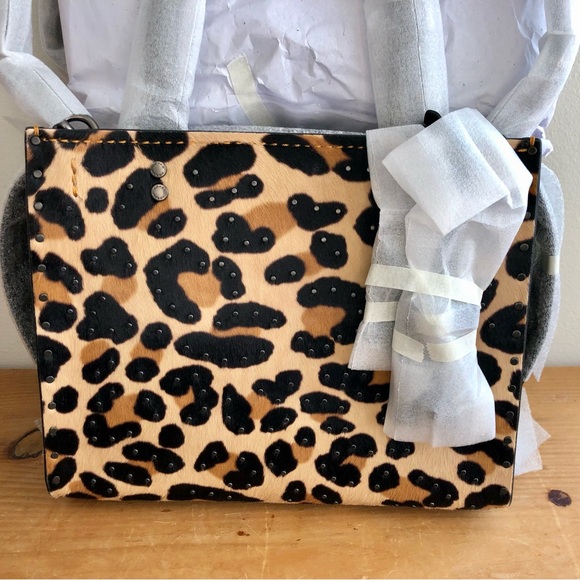S⭕️LD‼️New Coach 1941 Rogue 25 Leopard Print Calf Hair Rivets - Picture 2 of 9